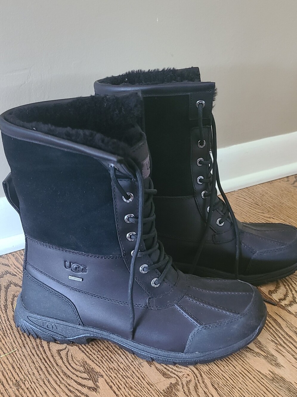UGG Men's Butte Boots NEW Size 9.5